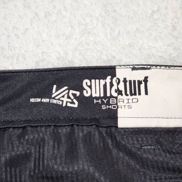 Volcom Hybrid Shorts 4-way stretch black gray striped men’s shorts 32 activewear - Picture 8 of 10